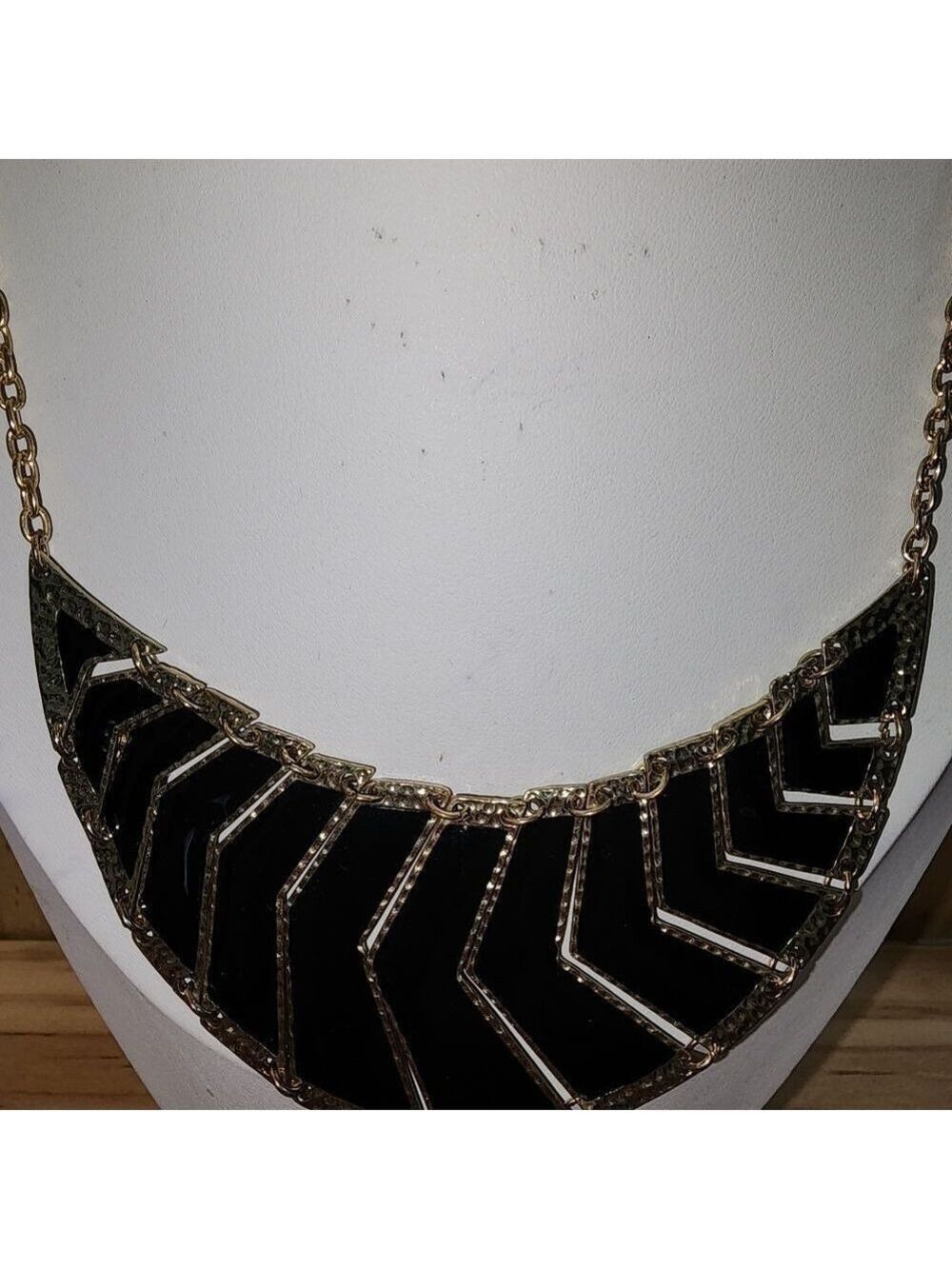 Black and Gold Necklace - Picture 5 of 5